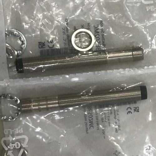 巴鲁夫BES05FC电感式接近开关外形图