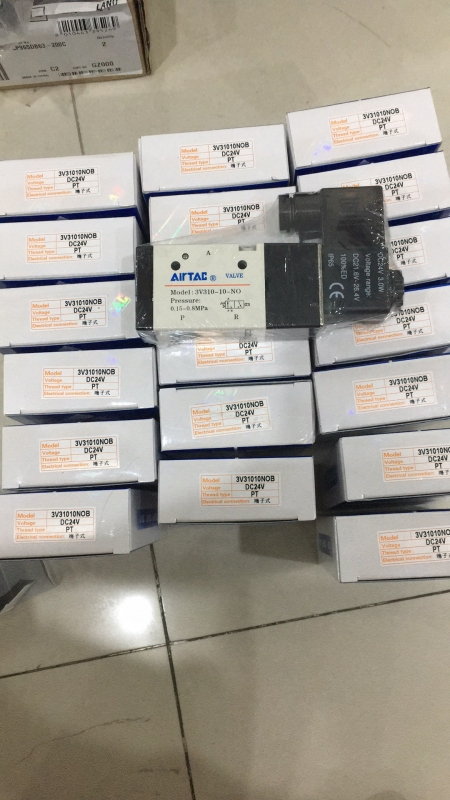 用途AIRTAC亚德客DMSH-030电子式磁性开关