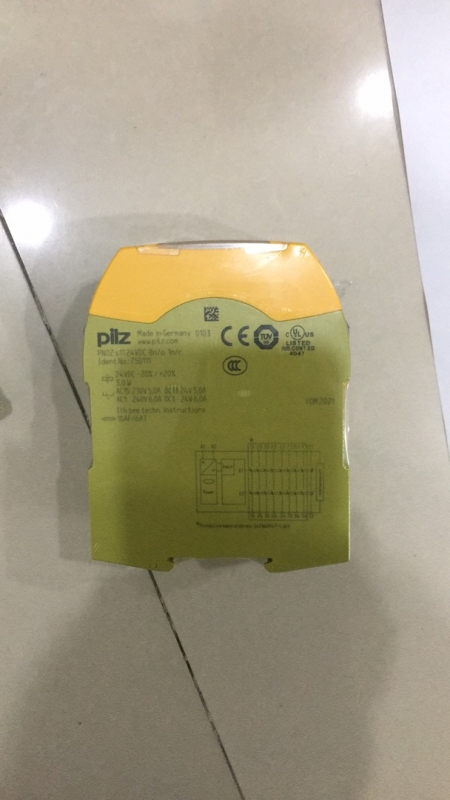 pilz安全继电器475695 PNOZ?1?24?V?DC?3S1O
